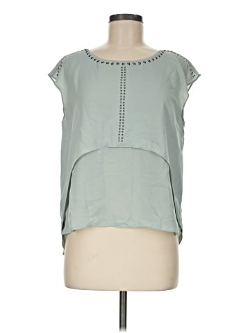 Jennifer Lopez Sleeveless Blouse (view 1)