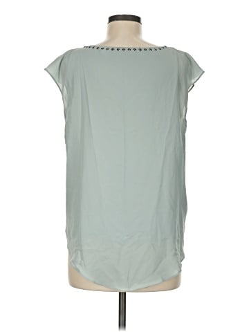 Jennifer Lopez Sleeveless Blouse (view 2)