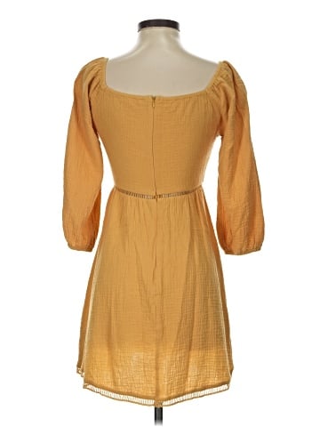 Le Lis Casual Dress (view 2)