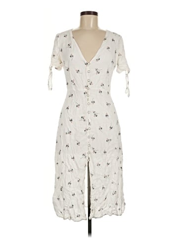 Urban Outfitters Casual Dress (view 1)