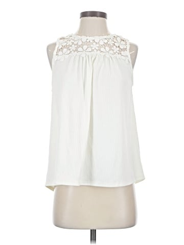 Daytrip Sleeveless Blouse (view 1)
