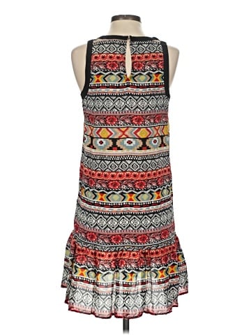 Tolani Sleeveless Silk Top (view 2)