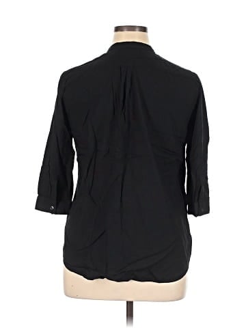Uniqlo 3/4 Sleeve Button-Down Shirt (view 2)