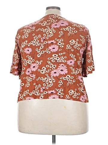 Madewell Novel Tie-Front Top in Hillside Daisies (view 2)