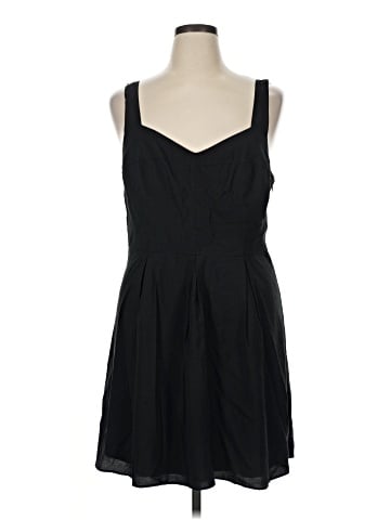 Ann Taylor LOFT Cocktail Dress (view 1)