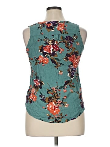 Market and Spruce Sleeveless Blouse (view 2)