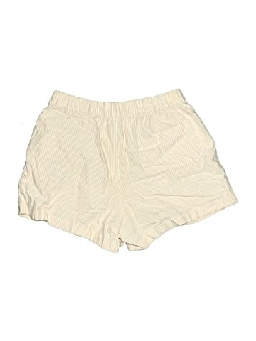 Uniqlo Shorts (view 2)