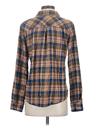 Maurices Long Sleeve Button-Down Shirt (view 2)