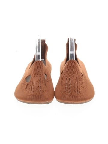 Unbranded Flats (view 2)