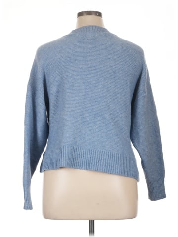 American Eagle Outfitters Pullover Sweater (view 2)