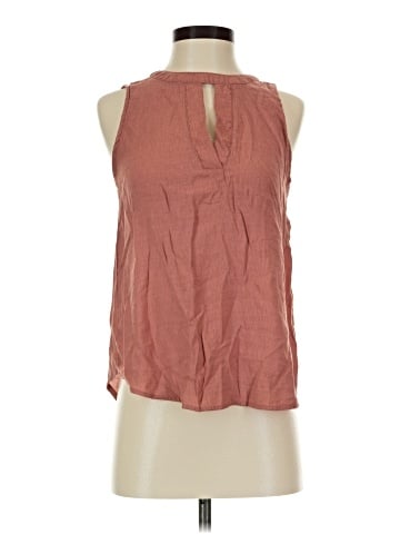 E&M Collection Sleeveless Blouse (view 1)