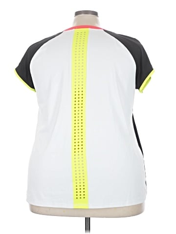 LIVI Active Active T-Shirt (view 2)