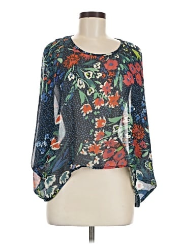 Hot & Delicious 3/4 Sleeve Blouse (view 1)