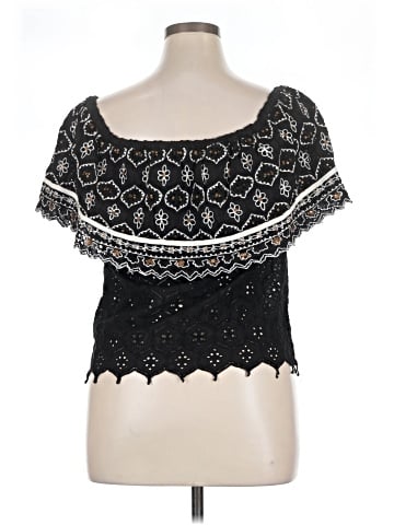 Hemant & Nandita Short Sleeve Top (view 2)