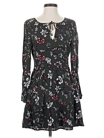 Cupcakes & Cashmere Casual Dress (view 1)