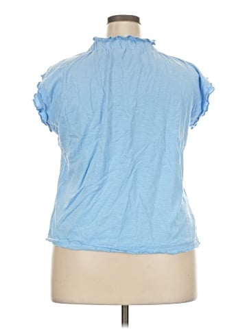 Crown & Ivy Short Sleeve Top (view 2)
