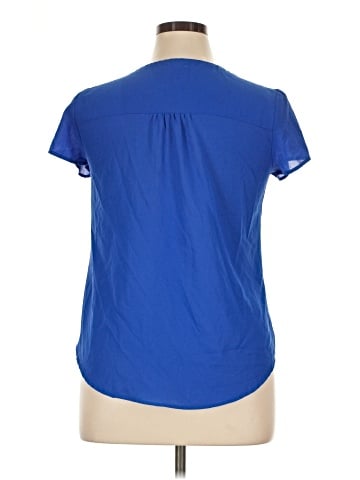 E&M Collection Short Sleeve Blouse (view 2)