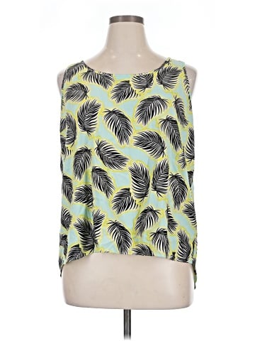 Attention Sleeveless Blouse (view 1)