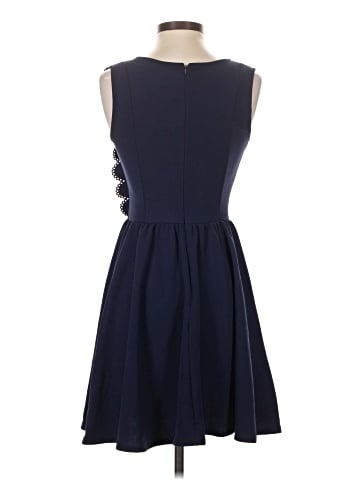 Francesca's Casual Dress (view 2)