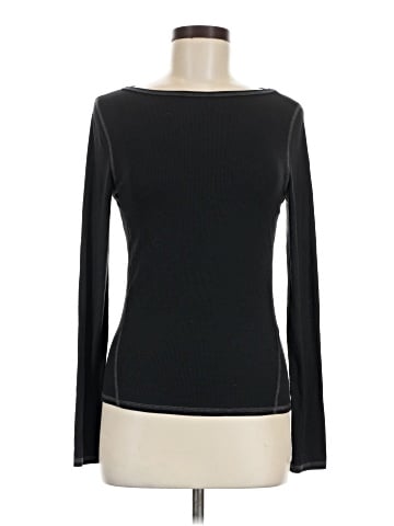 Essentials Long Sleeve T-Shirt (view 1)