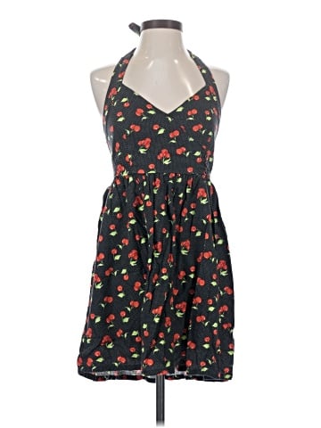 Urban Outfitters Casual Dress (view 1)