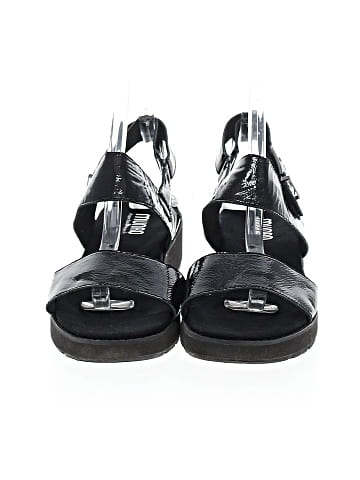Munro American Sandals (view 2)