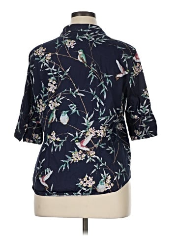 7th Avenue Design Studio New York & Company Short Sleeve Blouse (view 2)