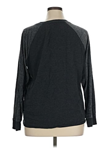 American Eagle Outfitters Pullover Sweater (view 2)