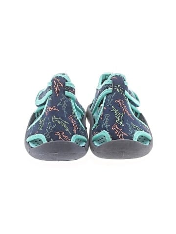 OshKosh B'gosh Water Shoes (view 2)