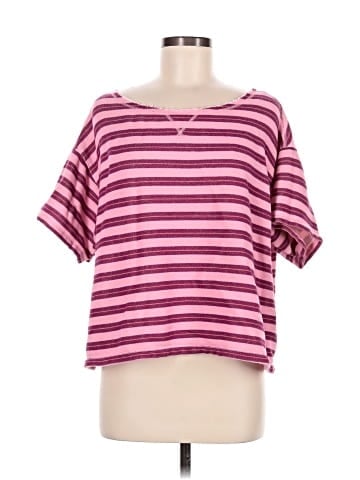 American Eagle Outfitters Pullover Sweater (view 1)