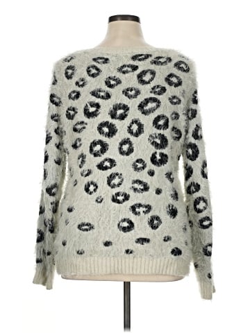 Neiman Marcus Pullover Sweater (view 2)