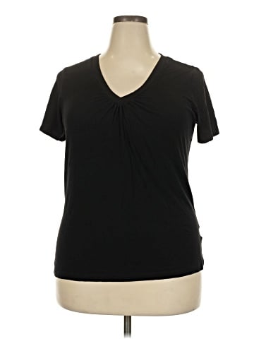 Gossip Girl Short Sleeve T-Shirt (view 1)