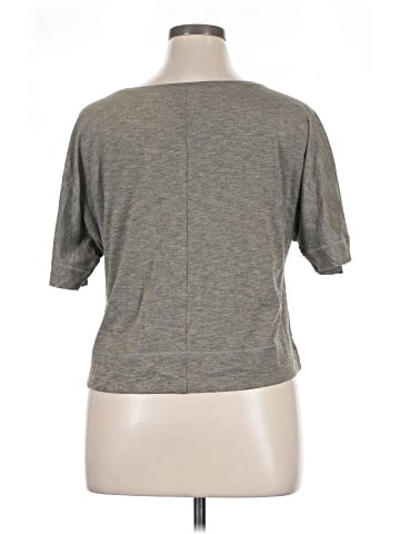 lucy Short Sleeve T-Shirt (view 2)