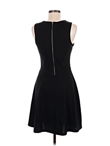 Old Navy Casual Dress (view 2)