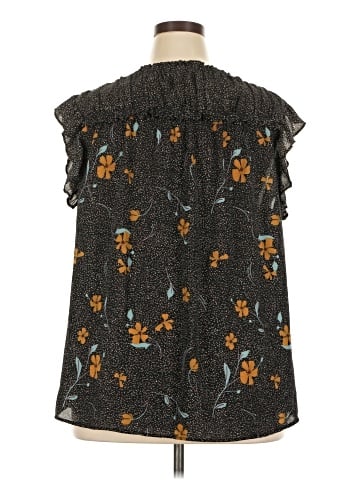 DR2 Sleeveless Blouse (view 2)
