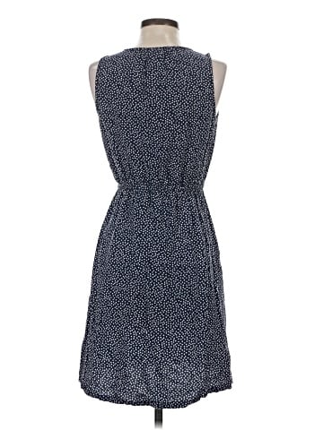 Old Navy Casual Dress (view 2)
