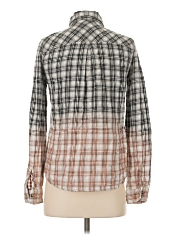 Maurices Long Sleeve Button-Down Shirt (view 2)