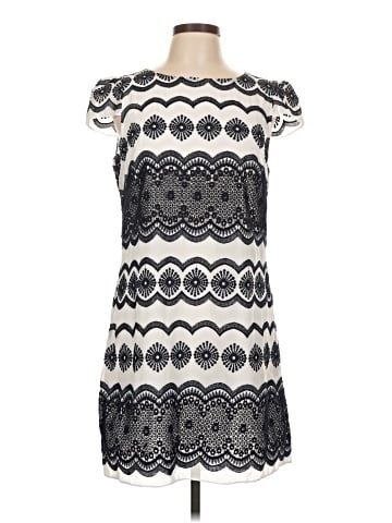 Julia Jordan Casual Dress (view 1)