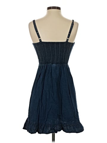 Old Navy Casual Dress (view 2)