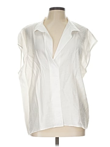 Vince. Sleeveless Button-Down Shirt (view 1)