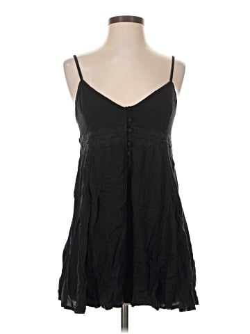Urban Outfitters Casual Dress (view 1)