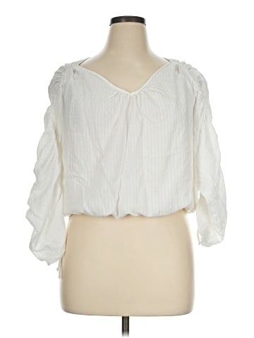 ASTR The Label 3/4 Sleeve Blouse (view 1)