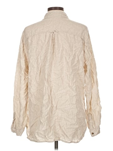 Old Navy Long Sleeve Button-Down Shirt (view 2)