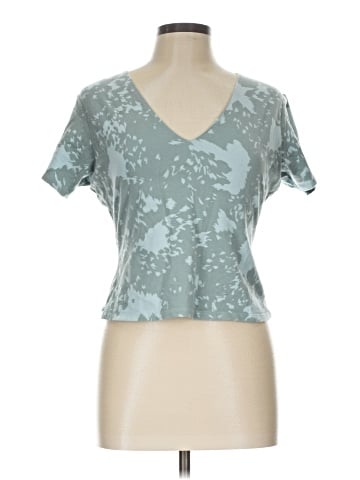 Victoria's Secret Short Sleeve T-Shirt (view 1)