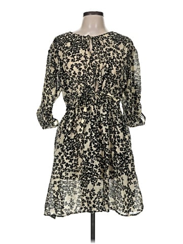 Baum Und Pferdgarten Casual Dress (view 1)
