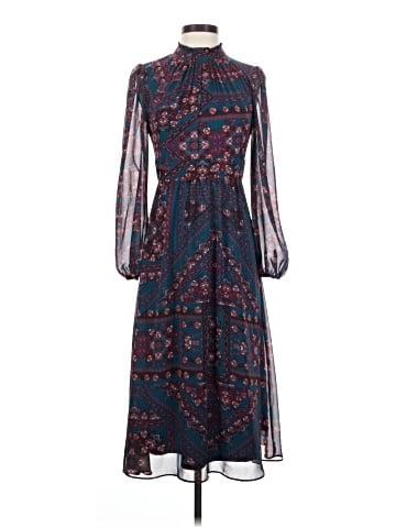 Julia Jordan Casual Dress (view 1)