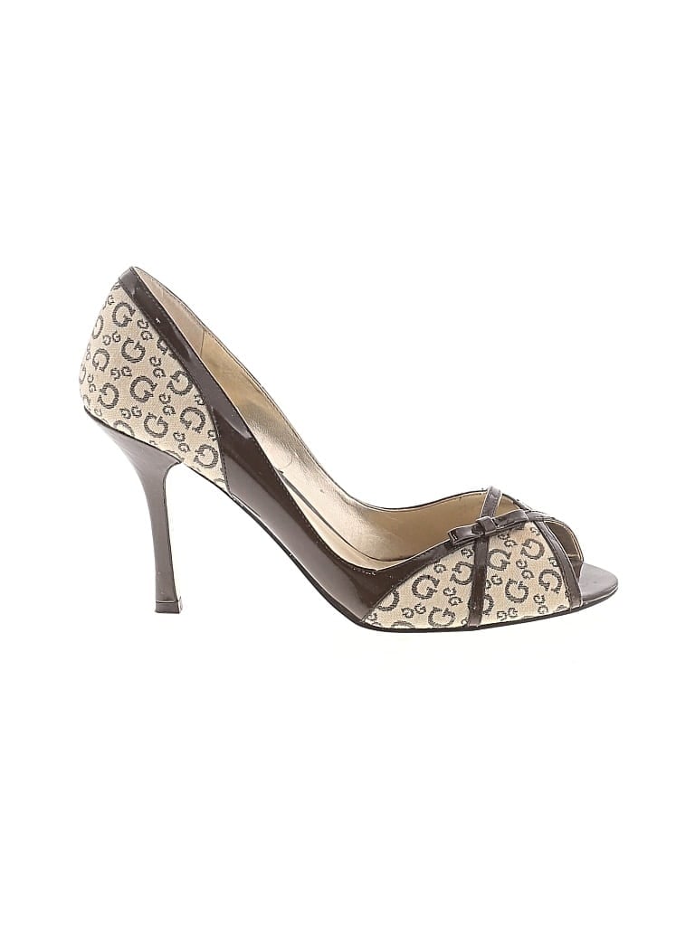 Pre-owned Guess Heels In Ivory