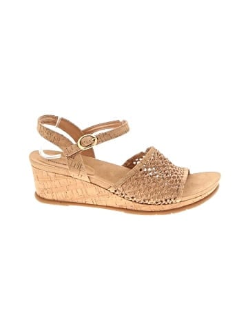 Baretraps Wedges (view 1)