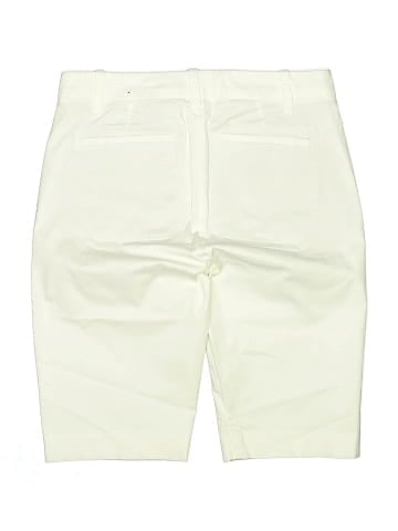 Vince. Khaki Shorts (view 2)