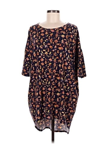 Lularoe Kimono (view 1)
